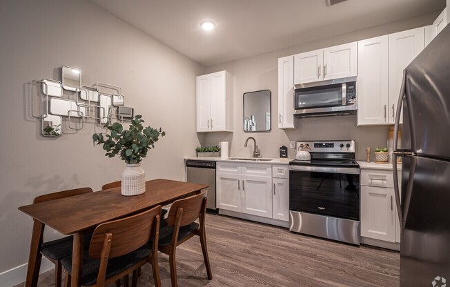 9347 KEMPWOOD DR