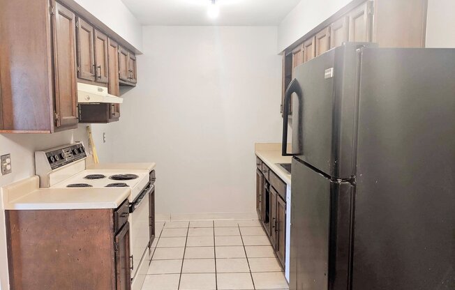 1 Bedroom Condo (Available Immediately)