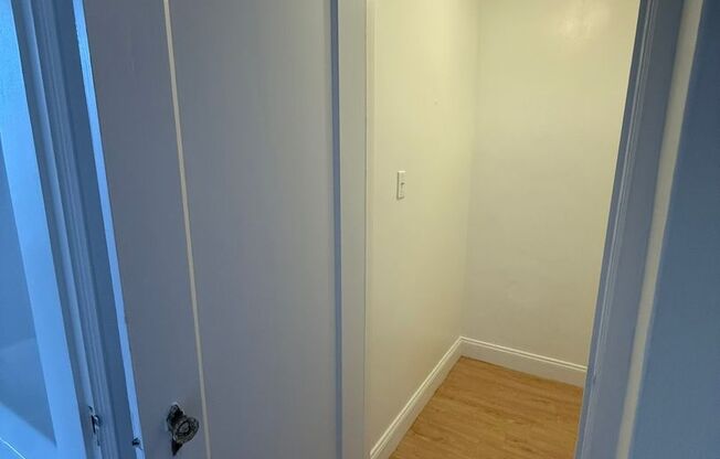 2 beds, 2 baths, 1,303 sqft, $2,200, Unit New King Edward  501