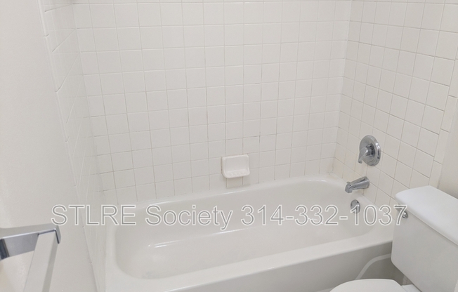 2707 RUSSELL BLVD
