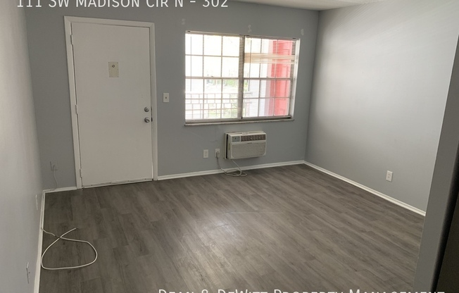 111 SW Madison Cir N