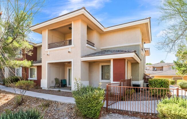 2 beds, 1.5 baths, $2,500, Unit # 204