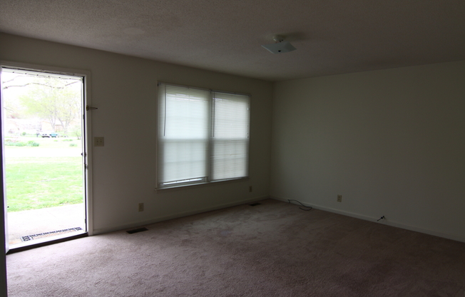 4 Bedroom Pet Friendly Home For Rent Near Post!