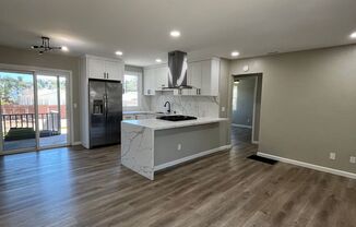 Brand New Remodeled 3Bed 2Bath Home With a Huge Backyard