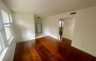 1 bed, 1 bath, 875 sqft, $1,475, Unit 909 #3