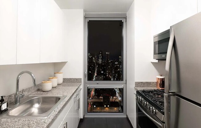 510 W 38 ST