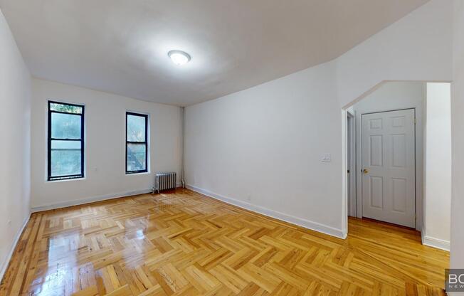 520 E 83 ST