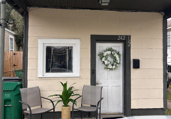 242 5 NURSERY AVE