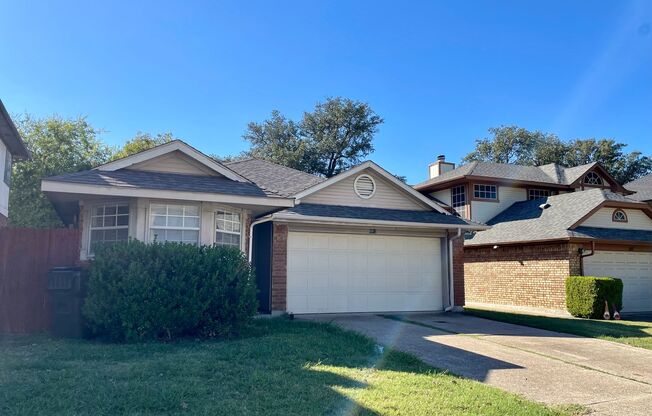 3 Bedroom 2 Bath House For Lease in Plano