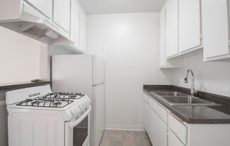 Studio, 1 bath, $1,350, Unit 27