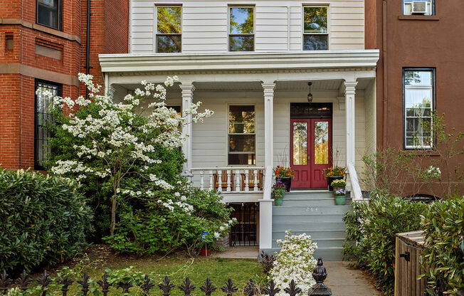 264 CLINTON AVE