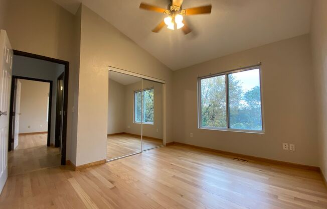 1328-1330 Knollwood