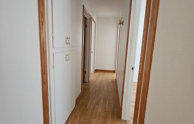 NW 3 Bedroom 1 bath, Large Fenced Yard, 1 Stall Garage