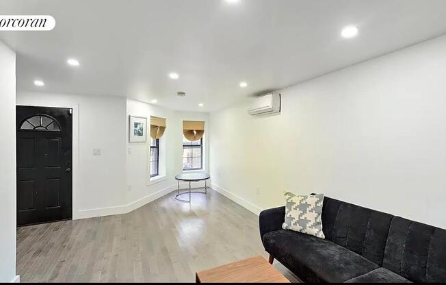 1 bed, 1 bath, $2,500, Unit 1