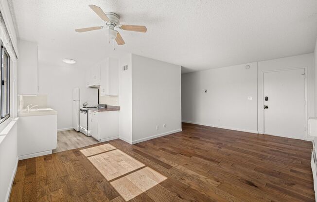 1 bed, 1 bath, 740 sqft, $2,750