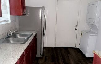 3 beds, 1 bath, $1,400