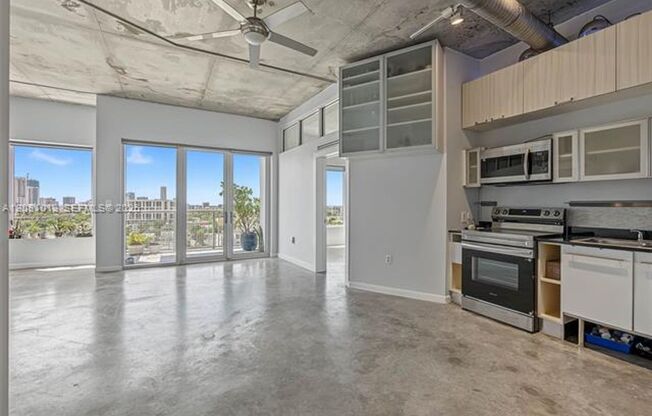 2 beds, 2 baths, $3,400, Unit # 1106