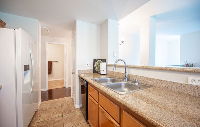 3 beds, 2 baths, $1,600, Unit # 274