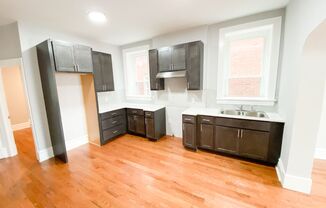 ALL ELECTRIC 2 Bed/1 Bath Apartment NEWLY RENOVATED!!