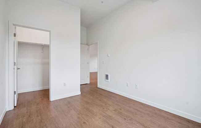 2 beds, 2 baths, 982 sqft, $2,024, Unit 80