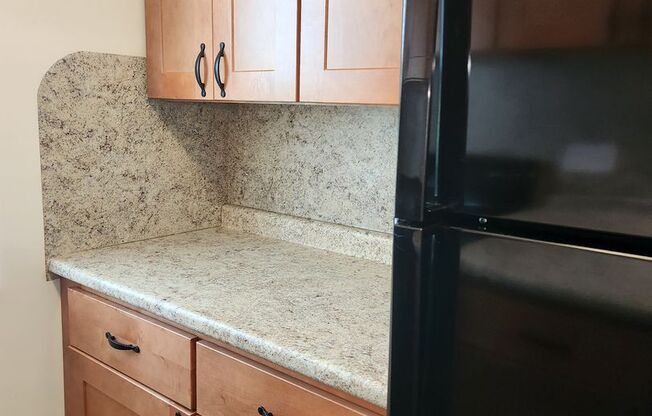 2 beds, 1 bath, 859 sqft, $1,450, Unit GL46005