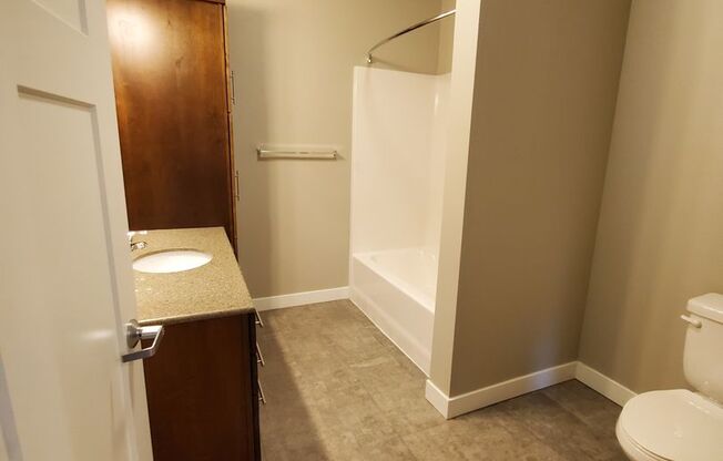 2 beds, 2 baths, $1,495, Unit 231