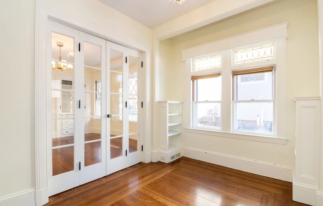 16 FLETCHER ST