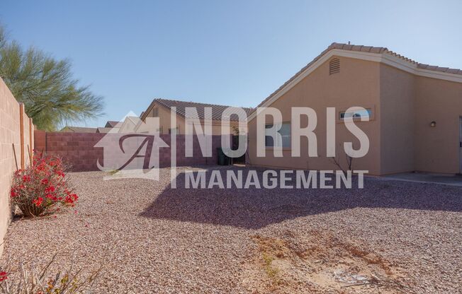 Great Home Located minutes from Freeway