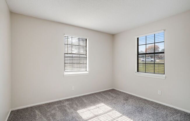 2 beds, 1 bath, 841 sqft, $1,045, Unit 511 P