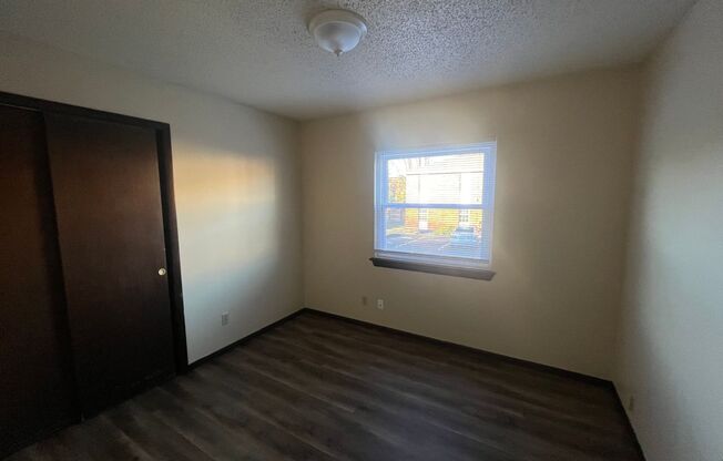 2 beds, 1 bath, 850 sqft, $675, Unit 202