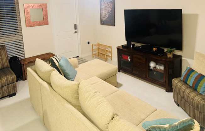 610 NE 2 ST
