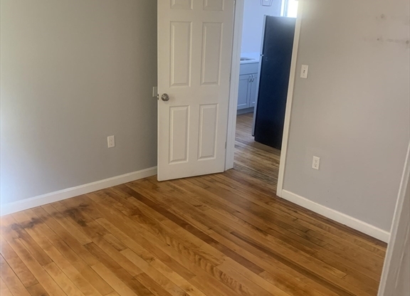 30 HEMANS ST