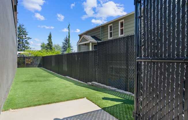 Studio, 1 bath, 351 sqft, $1,199, Unit 119