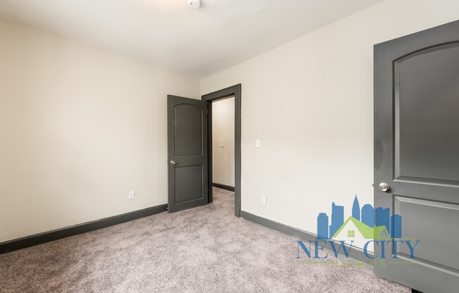 3 beds, 1 bath, 1,050 sqft, $1,299, Unit 829 Gibbard Ave, Columbus, OH 43201