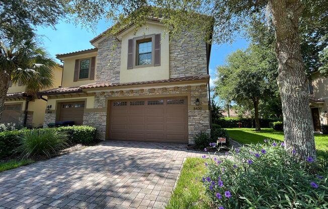 AVAILABLE NOW! Fantastic Townhome In The Highly Desired Eagle Creek Gated Golf Community!