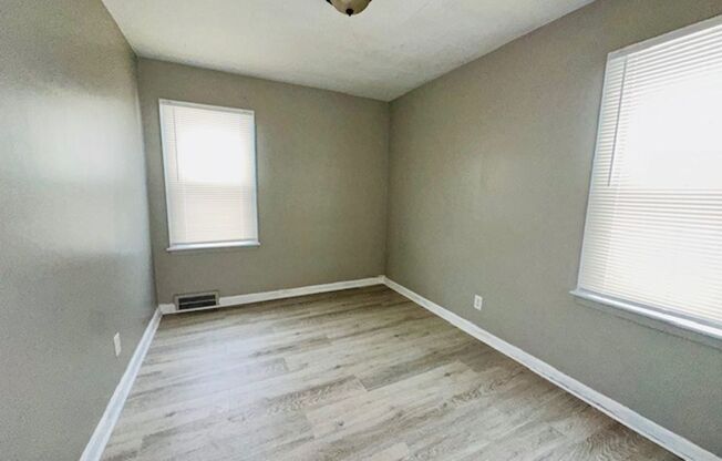 3 beds, 1 bath, $1,355