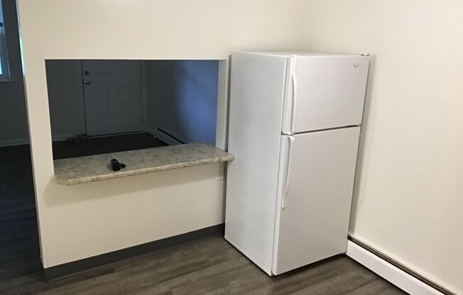 1 bed, 1 bath, 682 sqft, $1,215, Unit GL55010