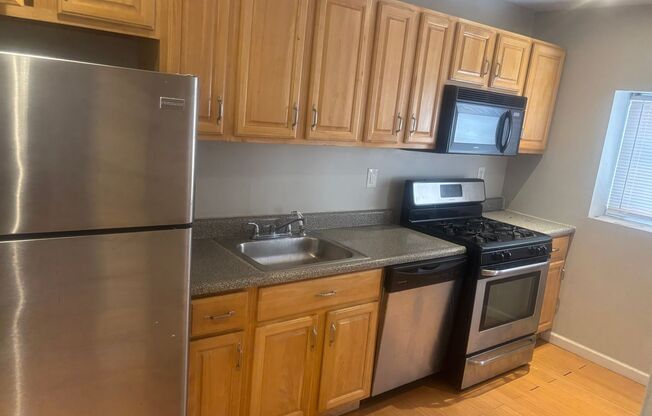 1 bed, 1 bath, $1,150, Unit Unit 1A