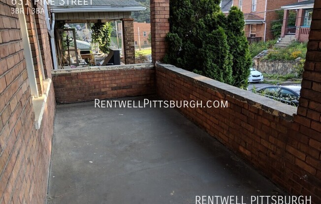 631 Pine Street