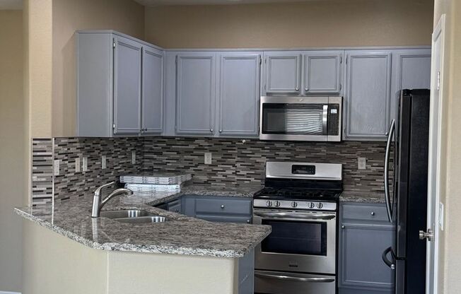 4-bedroom home, 4th bedroom is large, 3cg