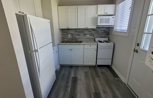 Adorable Sunset Hills Condo - 2BR/1ba