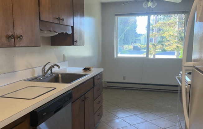 2 beds, 1 bath, 760 sqft, $1,850