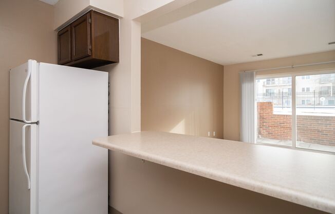 1 bed, 1 bath, 660 sqft, $900, Unit 809-12