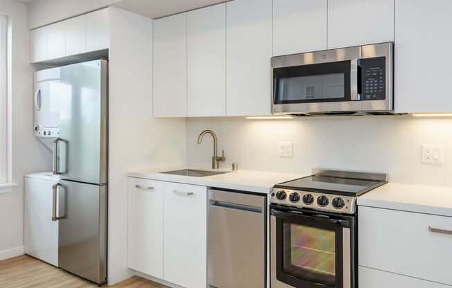1 bed, 1 bath, 400 sqft, $3,050, Unit 601