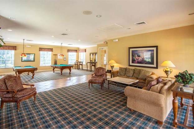 625 FAIRWAY DR