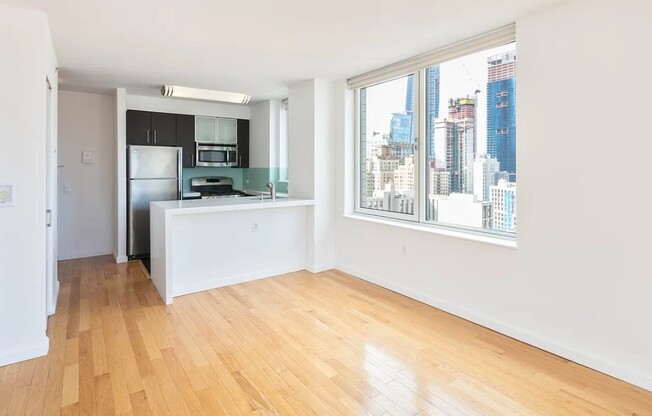 344 W 37 ST