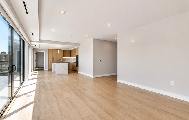 3 beds, 2 baths, 1,487 sqft, $6,995, Unit PH901