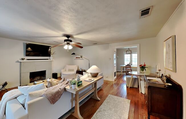 Charming 2 bedroom in the Heart of Fort Worth!