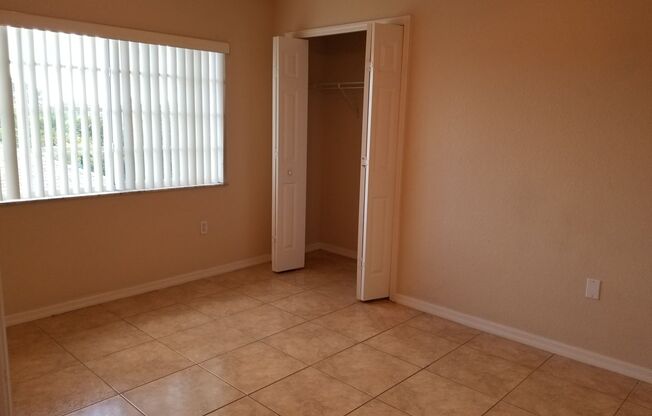 3/2 located in Central Cape Coral