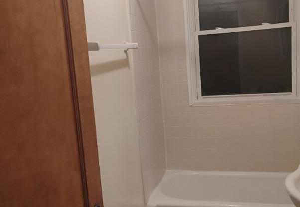 4528 S SPAULDING AVE